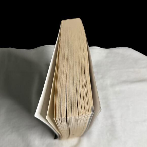 Nophek Gloss by Essa Hansen (2020) First Edition Trade Paperback Sci-Fi Novel - Picture 5 of 10